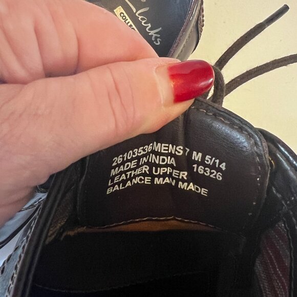 Clarks Men's Black Leather Dress Shoes - Picture 10 of 10